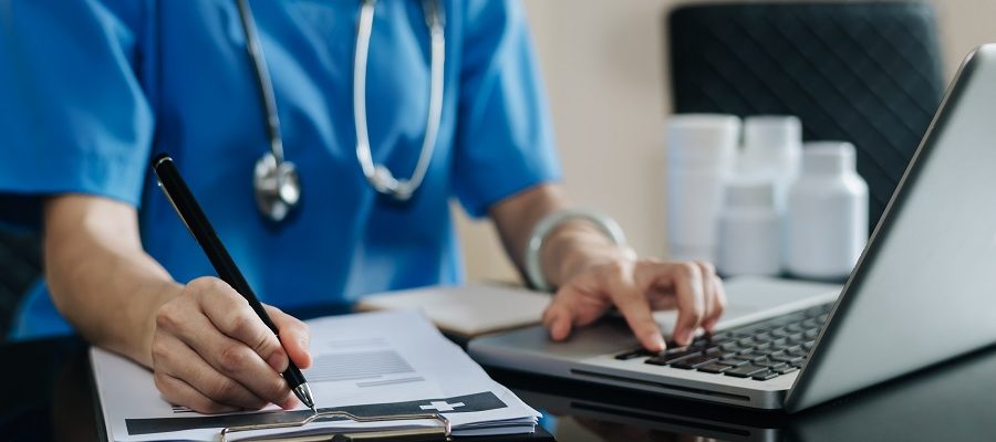Medical,Technology,Concept.,Doctor,Working,With,Mobile,Phone,And,Stethoscope